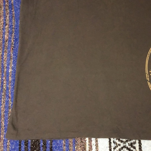 Bushmills Irish Whiskey Tee Shirt - Picture 6 of 12